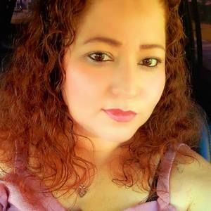 Meet your Posher, Lorena